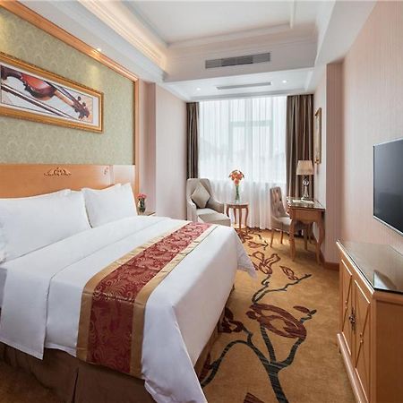 Vienna Hotel Tianbao Road Shénzhen Exterior foto